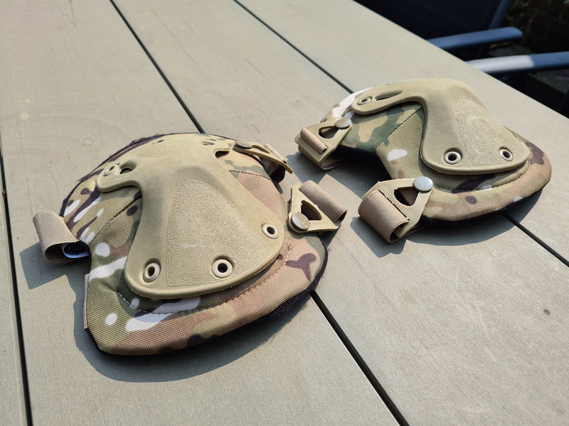 Image 1 for coolmax kneepads
