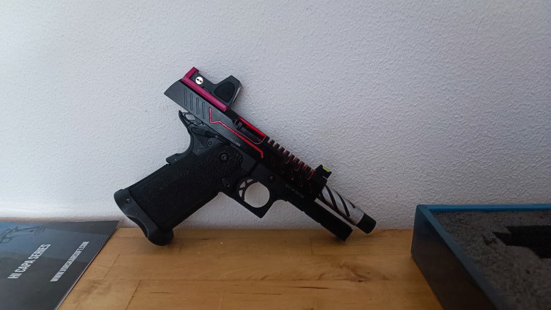 Afbeelding 1 van vorsk hi cappa + red dot