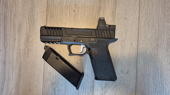 Bild 2 für AW customs Glock 17 RMR maple leaf fully upgraded