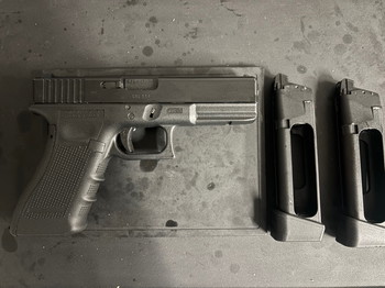 Afbeelding 2 van Glock c17 co2 gen4 met 1 extra co2 magazijn