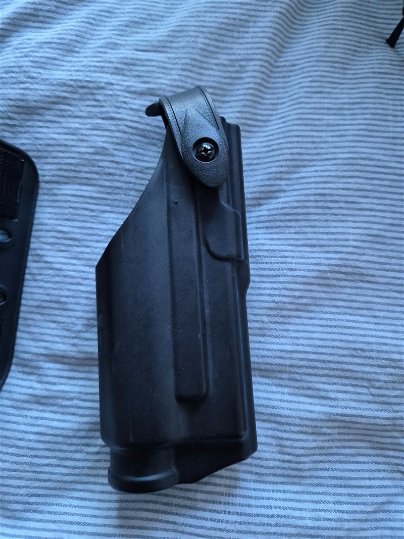 Image 1 for SAFARILAND Glock 17 met Surefire X200 lamp holster en been adapter