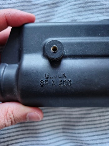 Afbeelding 3 van SAFARILAND Glock 17 met Surefire X200 lamp holster en been adapter