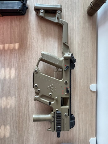 Image 3 for Kriss Vector Kwa Tan