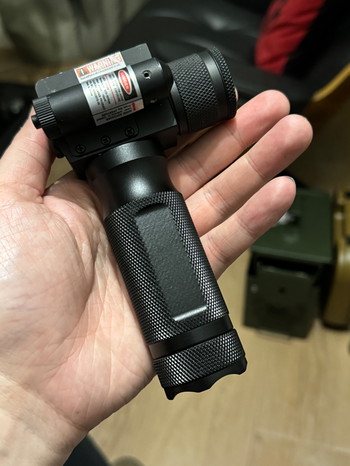 Bild 8 für Firefield 2-in-1 Laser Flashlight Foregrip