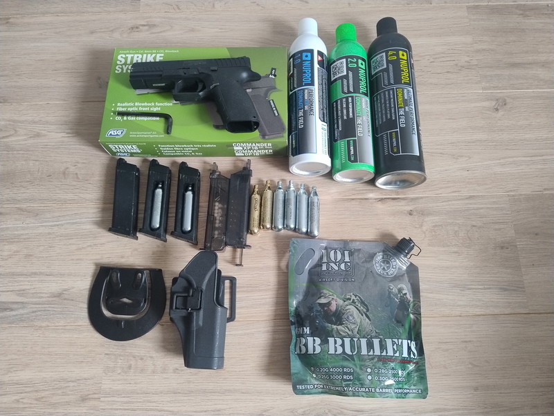 Image 1 pour ASG Commander XP18, 3x magazijn, holster, bb's, co2 patronen