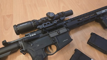 Afbeelding 3 van VFC BCM MCMR 14,5 Zoll GBBR + Optik + Schalldämpfer + 2 Magazine + Griff
