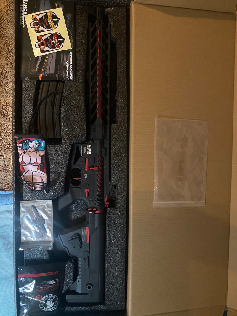 Afbeelding 1 van M4 Enforcer Night Wing Skeleton AEG by Lancer Tactical