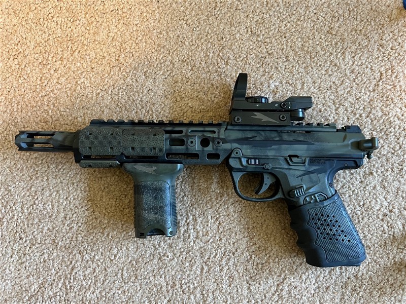 Afbeelding 1 van AAP Action Army Pistol AAP-01 GBB Compleet pakket
