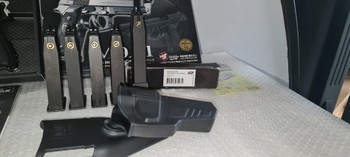 Bild 2 für M9A1 tokyo Marui 4 chargeurs marui + un chargeur long ASG