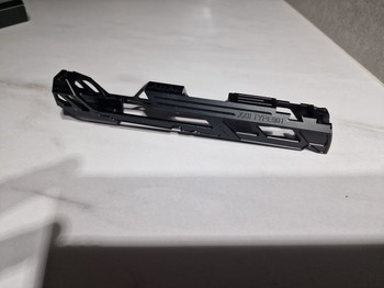 Afbeelding 2 van Dr Black 901 slide Hi capa 5.1