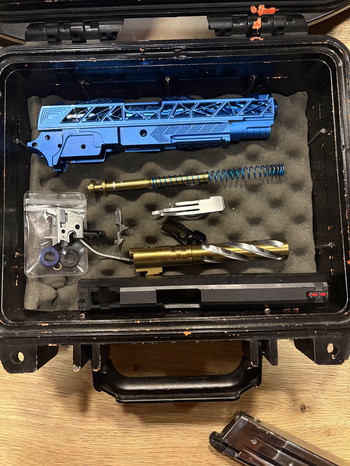 Bild 4 für Hi Capas ook aparte items