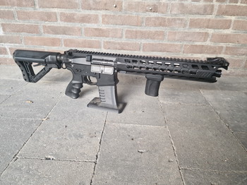 Afbeelding 2 van G&G Predator