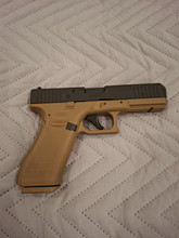 Imagen para NEUE Glock 17 Gen. 5 GBB CO2 TAN Version