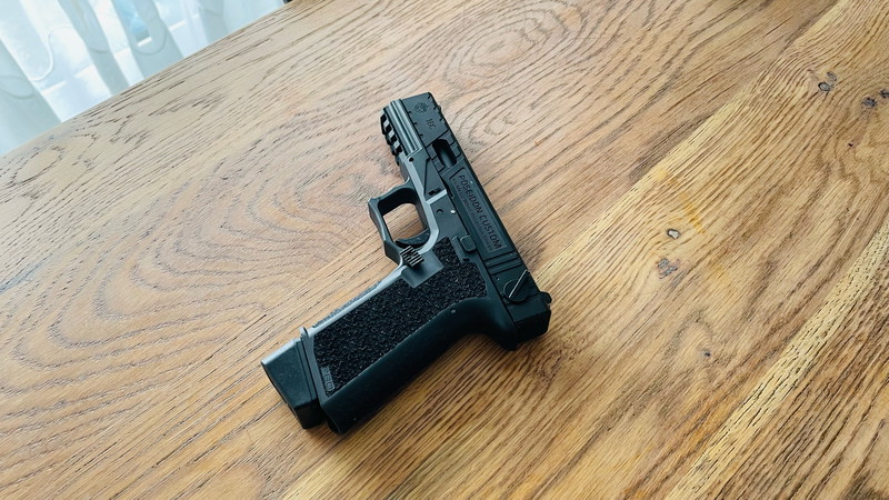 Afbeelding 1 van Poseidon Glock 18 - Polymer80 frame