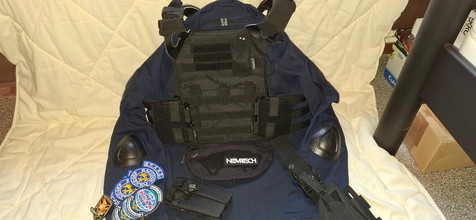 Afbeelding van Black Plate Carrier + Tactical Belt + Navy Blue Uniform Combo