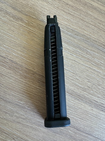 Image 3 for Te koop Glock 17 gen 4 met magazijn