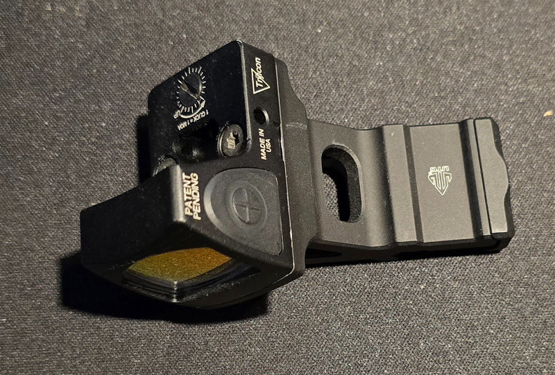 Image 1 for 45 graden offset mount + red dot origineel