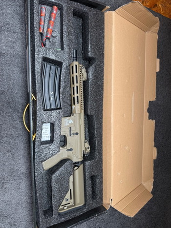 Afbeelding 3 van M4 lancer tactical