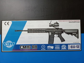 Imagen 3 de CM16 R8 + 2 accu's lader en 4 mags