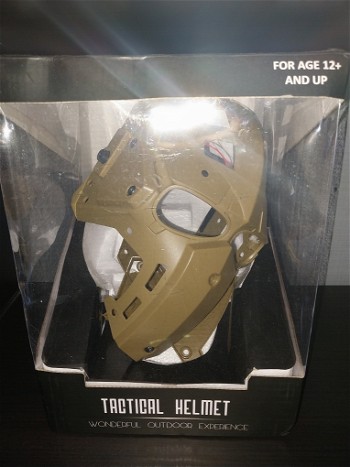 Afbeelding 4 van Tactical Helmet incl light. En nieuw set