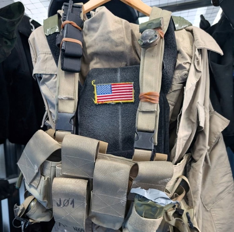 1961A y chicken carrier   sekking gear – 1. kép
