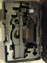 Bild für Cyma p90 + case +2 mags en 3 dropleg pouches.