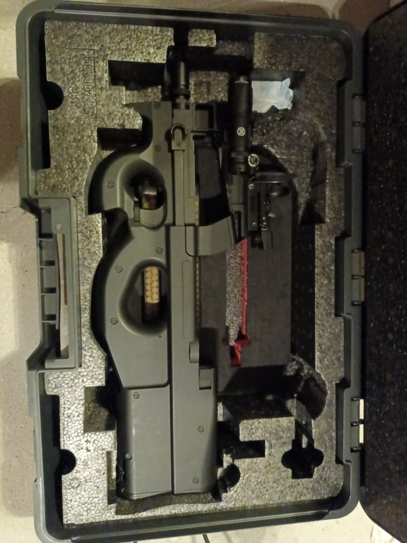 Bild 1 für Cyma p90 + case +2 mags en 3 dropleg pouches.