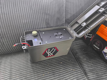 Image 3 for Bijna nieuwe automatische speedloader mk2 inclusief verschillende adapters en lipo