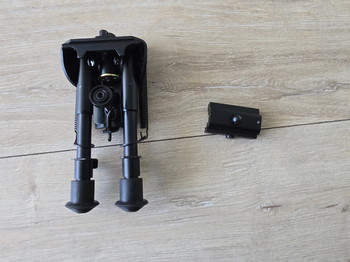 Afbeelding 2 van Bipod met picatinny mount