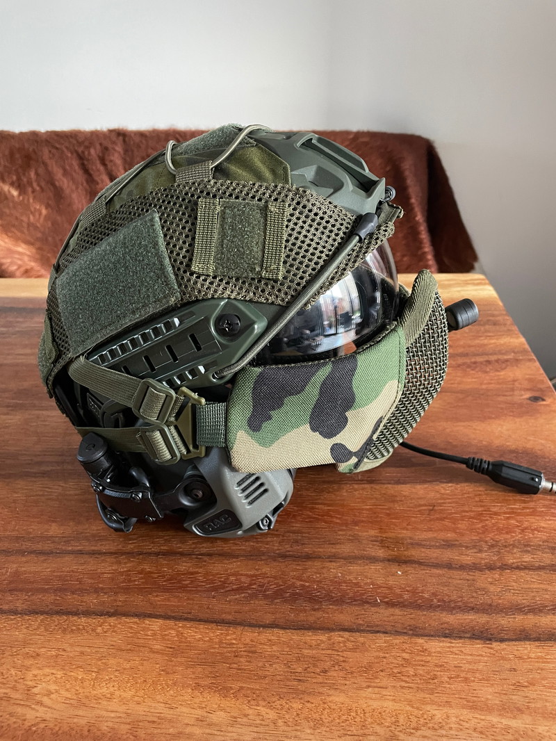 Image 1 for FMA helm met TMC RAC headset