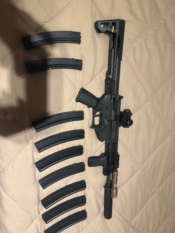 Bild 2 für king arms pdw mp5 (moet snel weg)