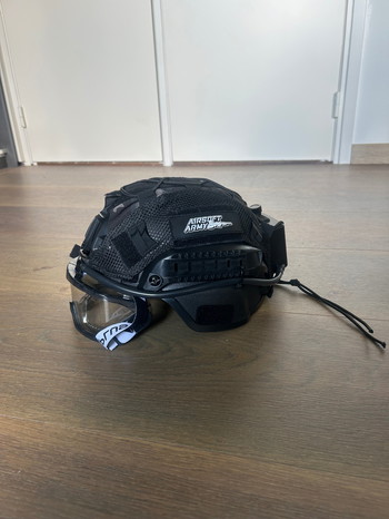 Image 2 for Helm met antifog, bril en helm cover.