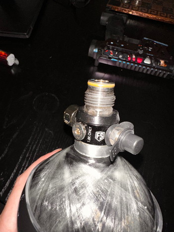 Imagen 4 de 0.8L carbon dominator tank