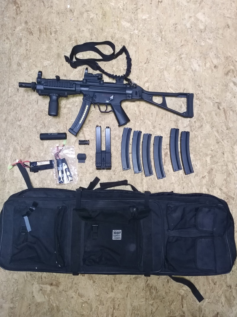 Image 1 for CYMA CM049 MP5 Full Metal EBB 9 chargeurs