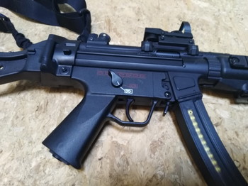 Image 3 for CYMA CM049 MP5 Full Metal EBB 9 chargeurs