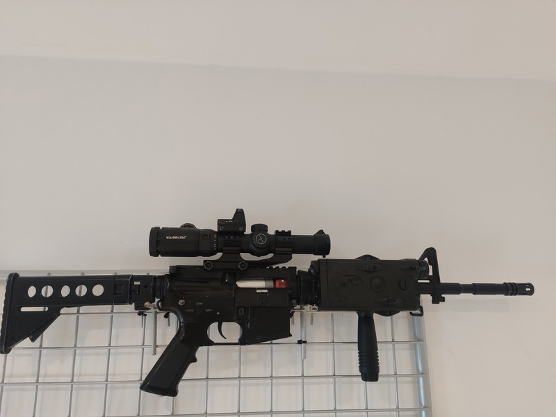 Imagen 1 de A&K NS15 Full Metal M4 RIS Airsoft AEG Rifle