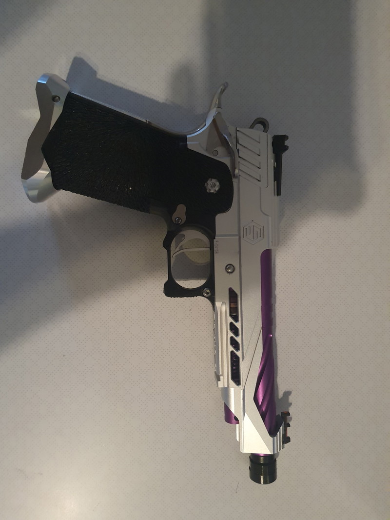 Bild 1 für 99% custom hi capa gloednieuw