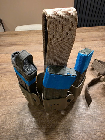 Bild 2 für Safariland drop leg magazijn houders