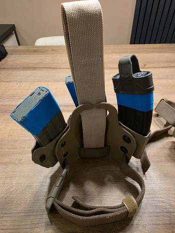 Bild 3 für Safariland drop leg magazijn houders