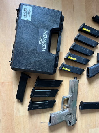 Image 3 for 2 glocks, Ap01, ssx23