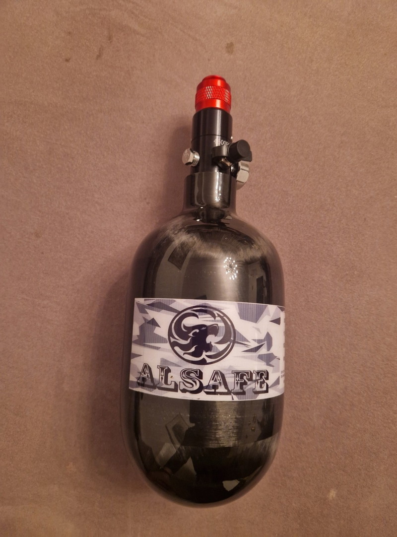 Image 1 pour Nieuwe 0.7 liter 300 BAR carbon luchtfles