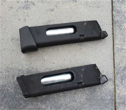 Image for 2 c02 glock mags TM WE 17