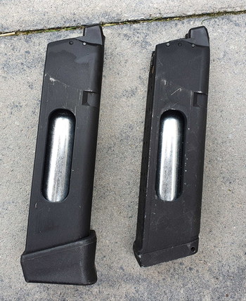 Image 2 for 2 c02 glock mags TM WE 17