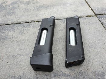Image 3 for 2 c02 glock mags TM WE 17