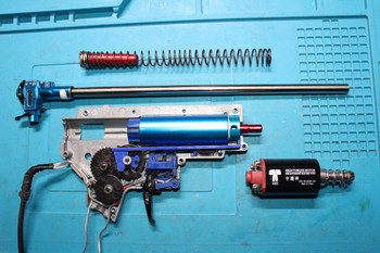 Image 3 for Specna Edge M4 AEG fully internally upgraded + all attachments included. 100% working