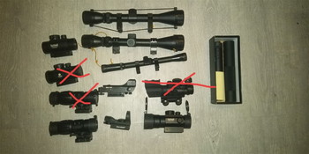 Image 2 for 14 replicas en accessoires