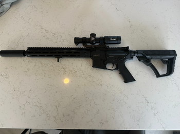 Bild 4 für G&G Knights Armament SR-15 Stoner rifle, Stille DMR Build
