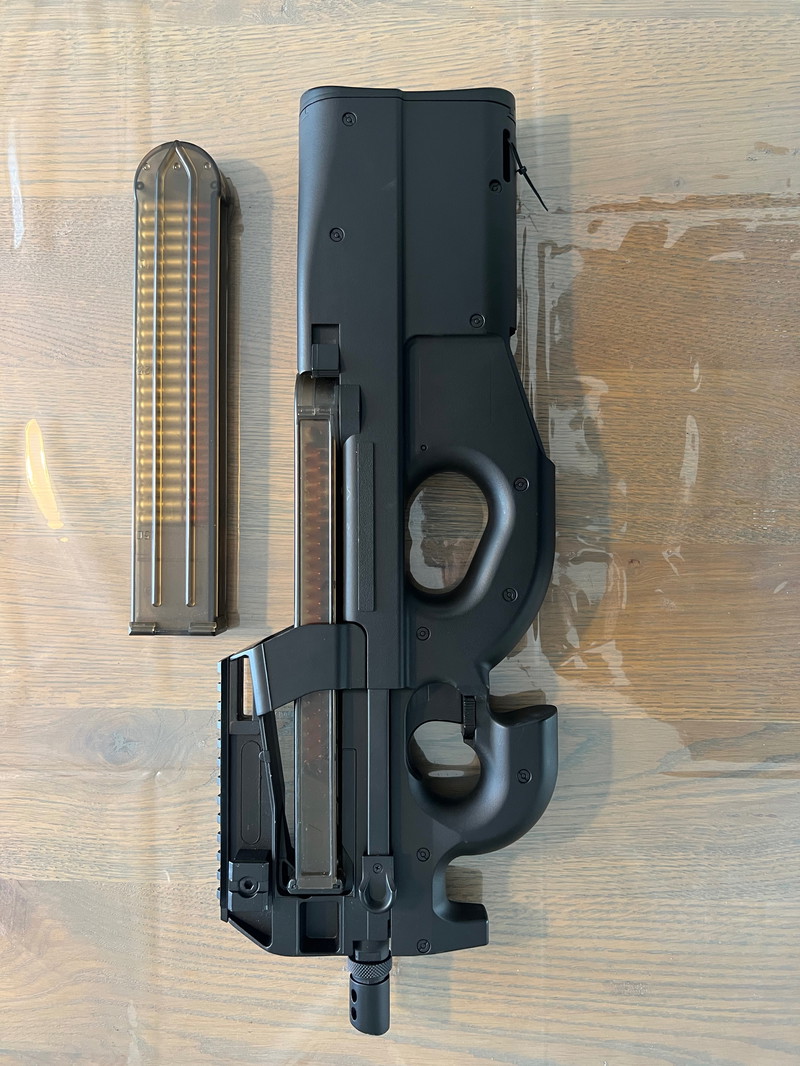 Image 1 pour Cyma P90 2 mags + batterij