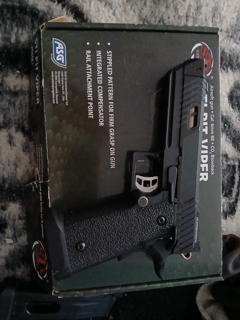 Afbeelding 1 van Sti pit Viper