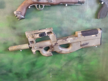 Imagen 2 de FN Herstal P90